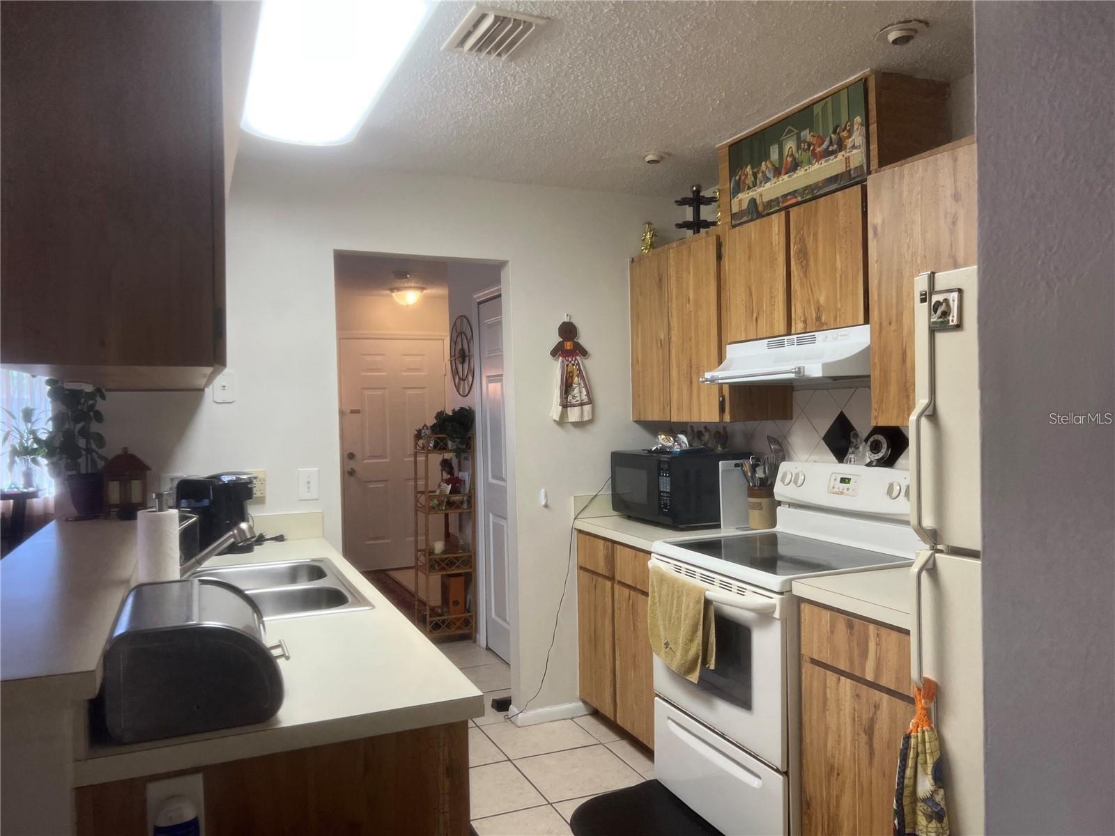Image 8 of 10 For 4110 Forrestal Avenue