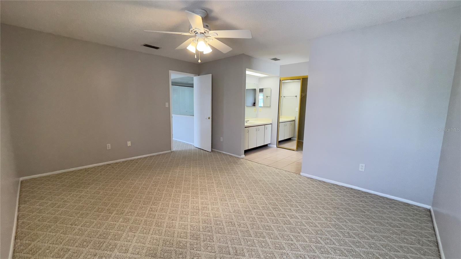 Image 19 of 76 For 0 White Pine Avenue