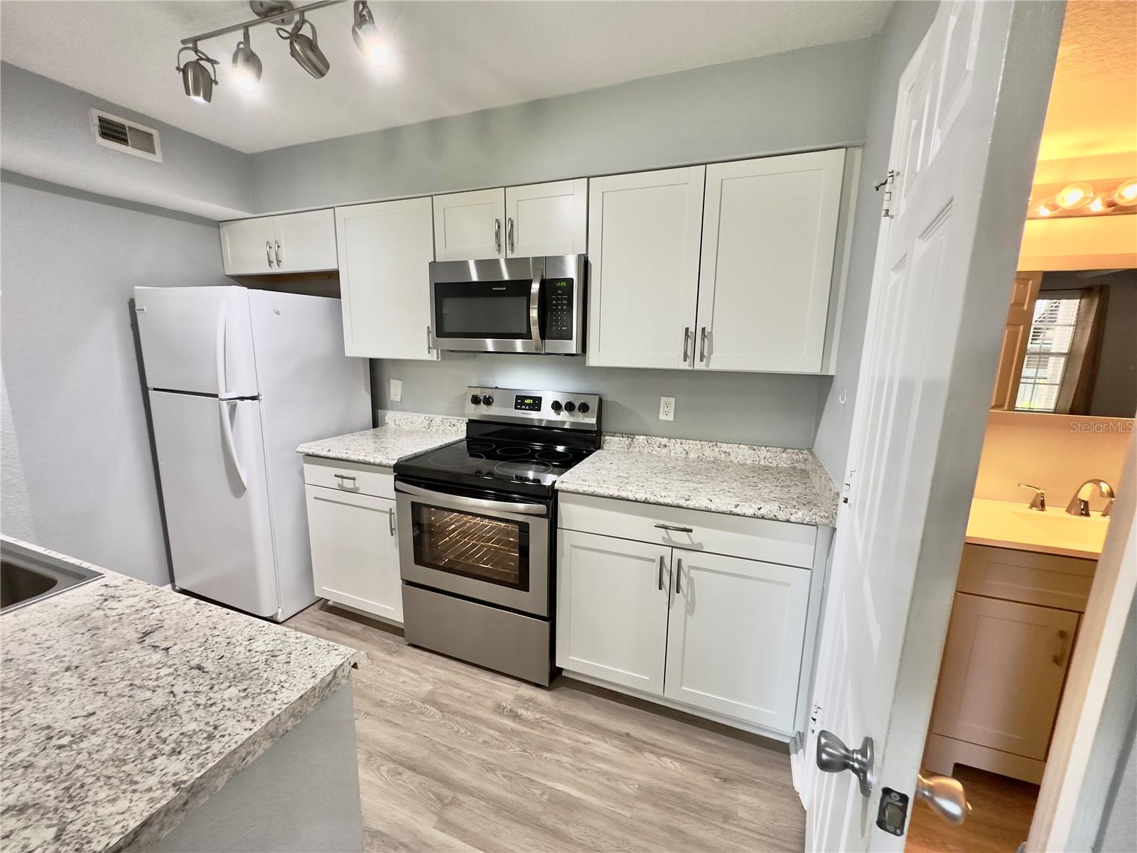 Image 61 of 76 For 0 White Pine Avenue