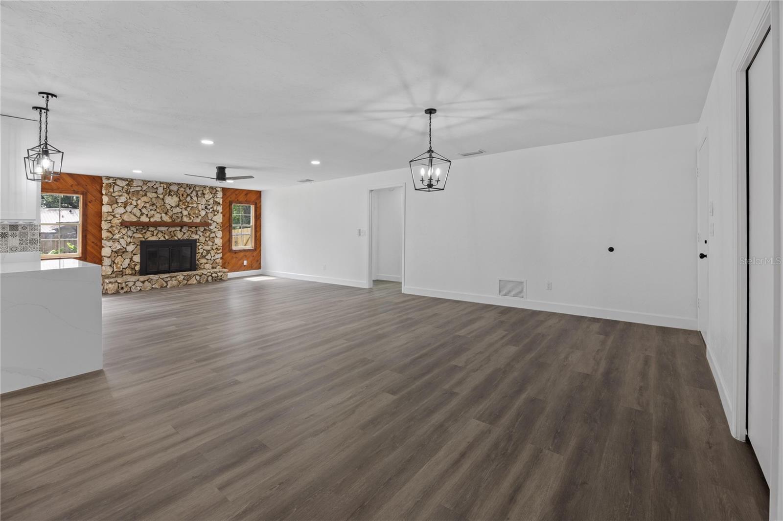 Image 14 of 57 For 327 50th Avenue