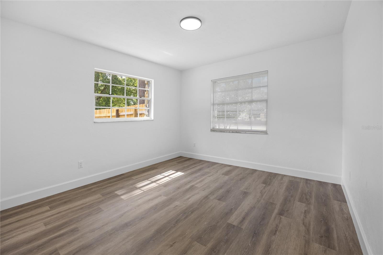 Image 36 of 57 For 327 50th Avenue