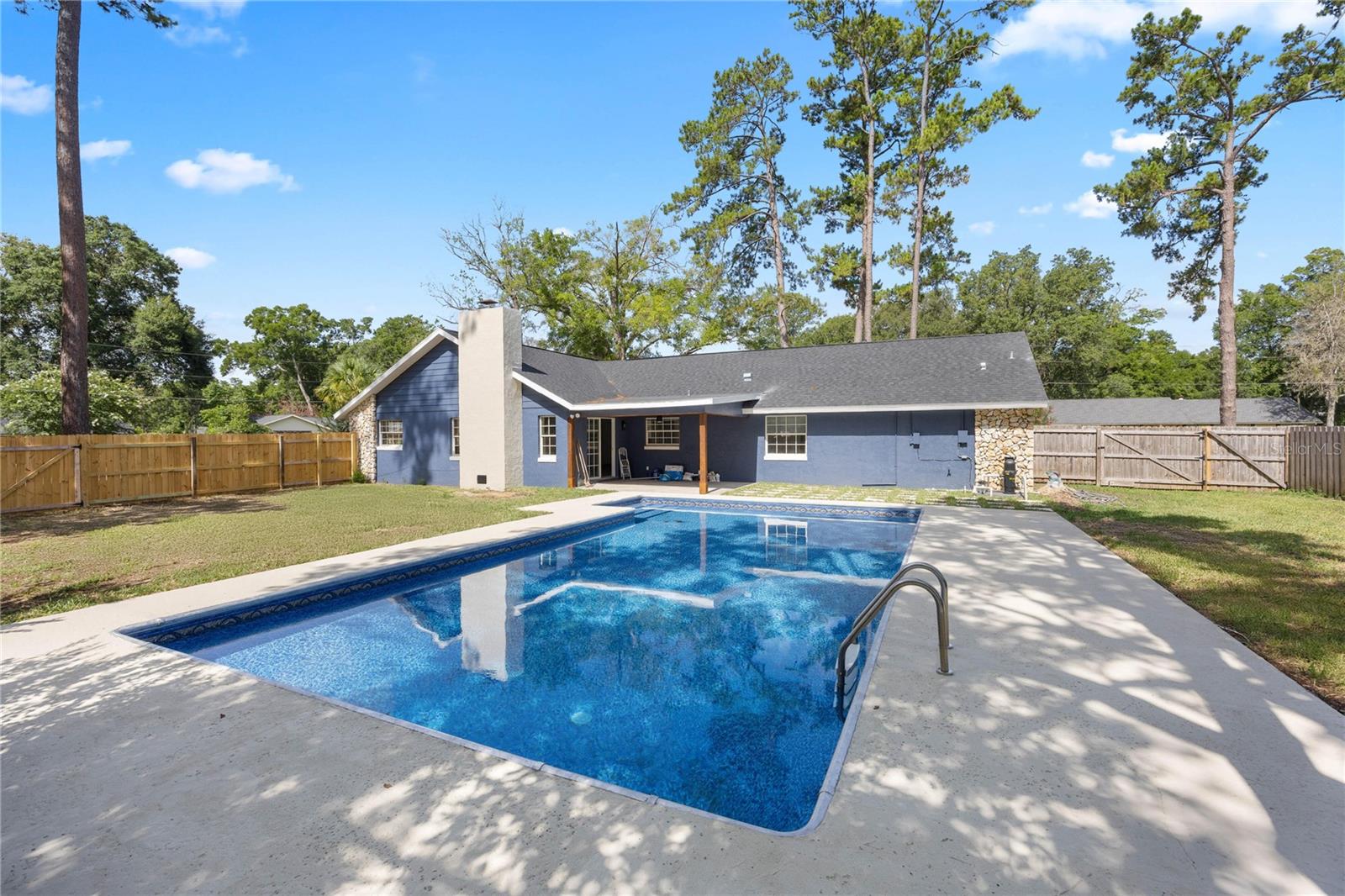 Image 41 of 57 For 327 50th Avenue