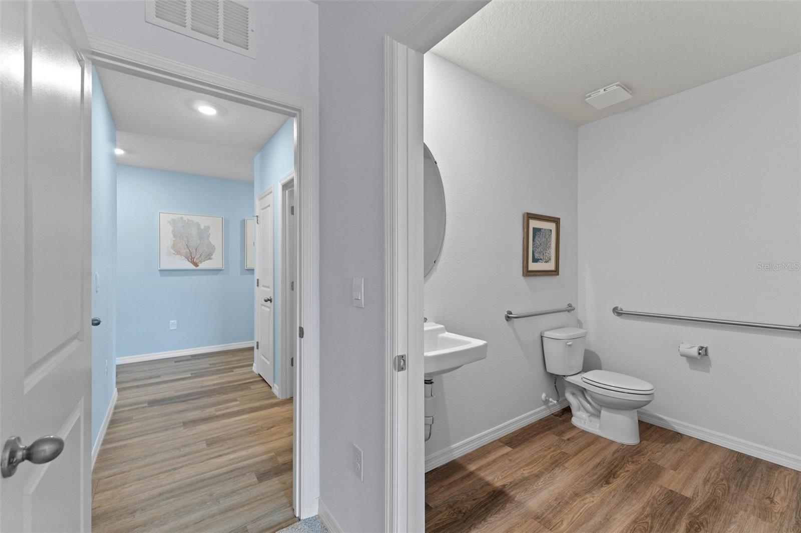 Image 31 of 46 For 1056 Morfontain Street