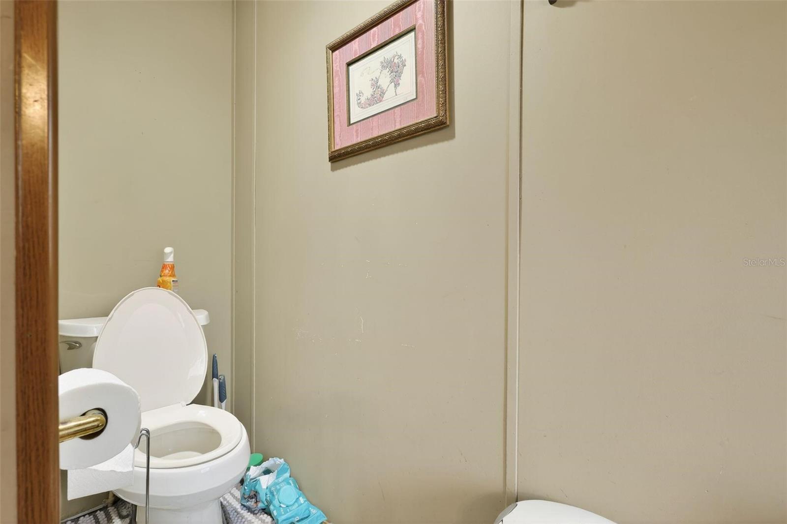 Image 11 of 22 For 8047 Mc Glothlin Street