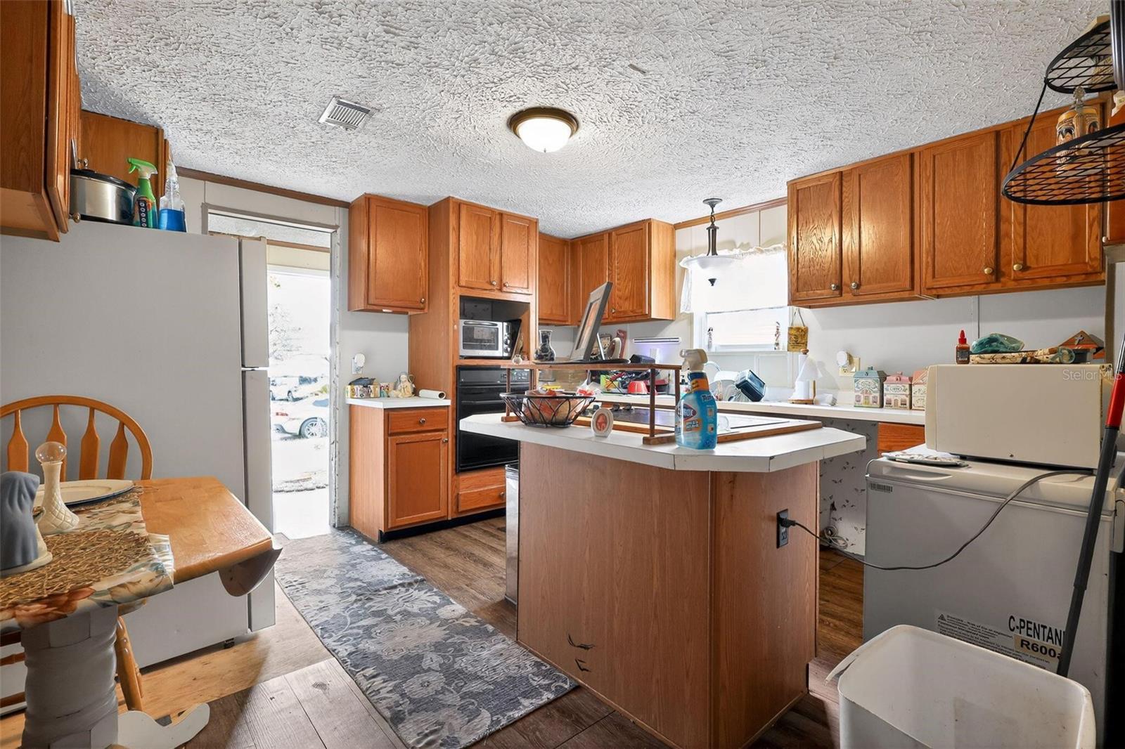 Image 5 of 22 For 8047 Mc Glothlin Street