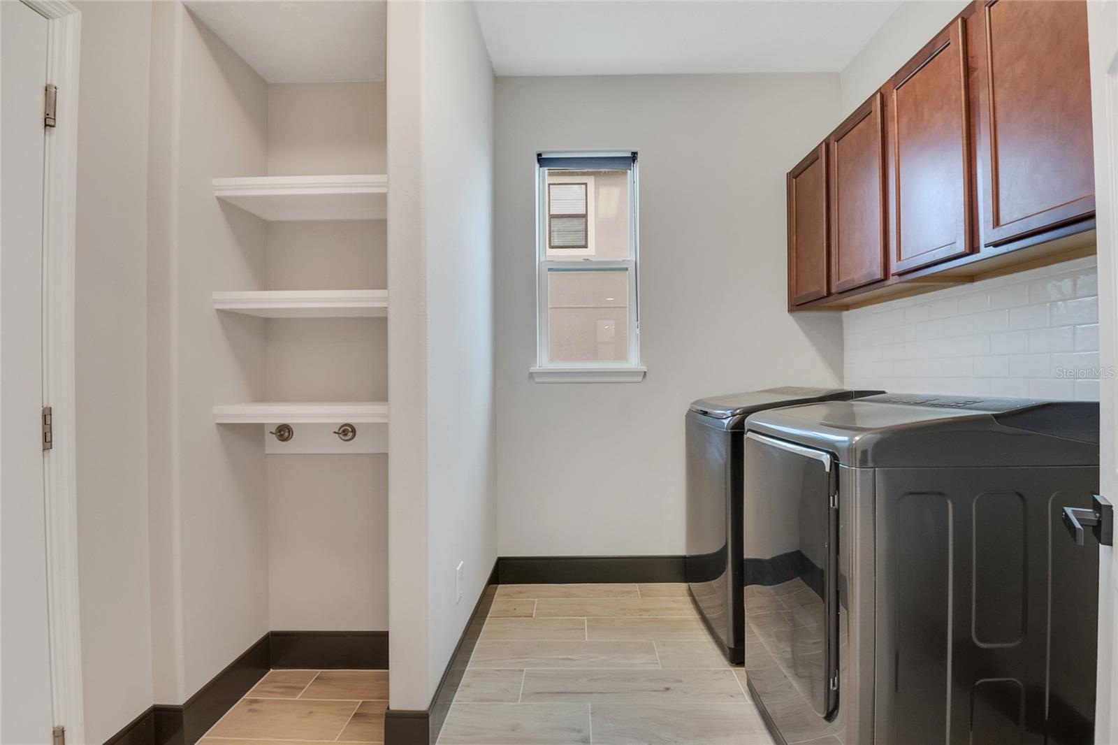 Image 31 of 83 For 2460 Toscolona Drive