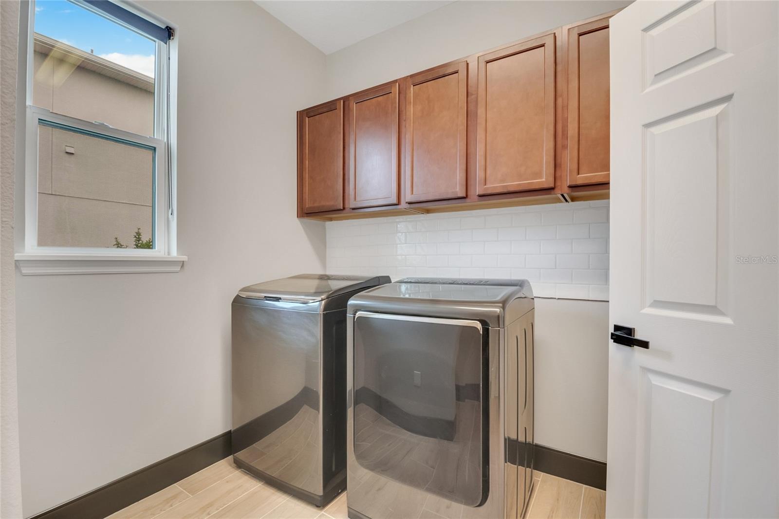 Image 32 of 83 For 2460 Toscolona Drive