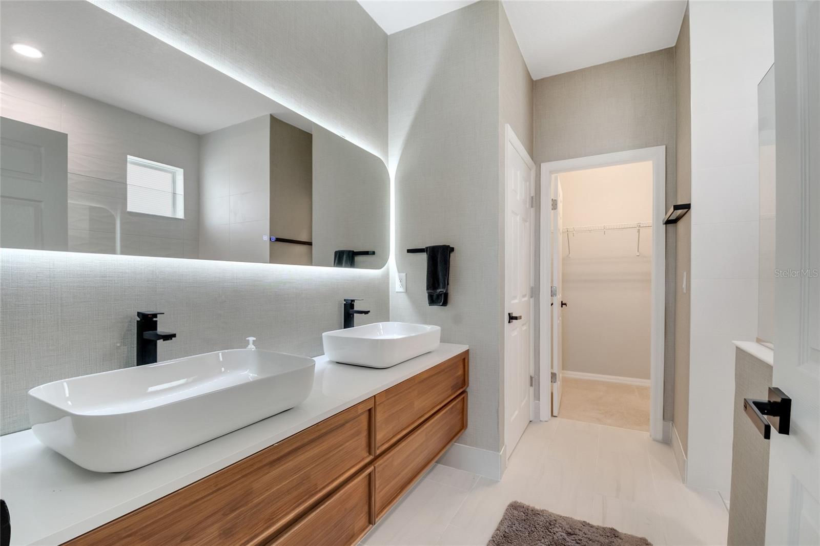 Image 37 of 83 For 2460 Toscolona Drive