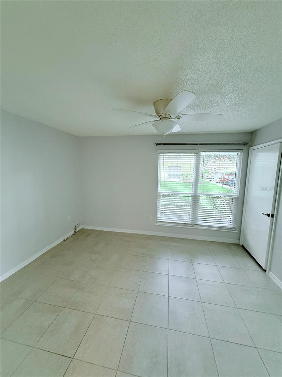 Image 11 of 13 For 9481 Highland Oak Drive 1512