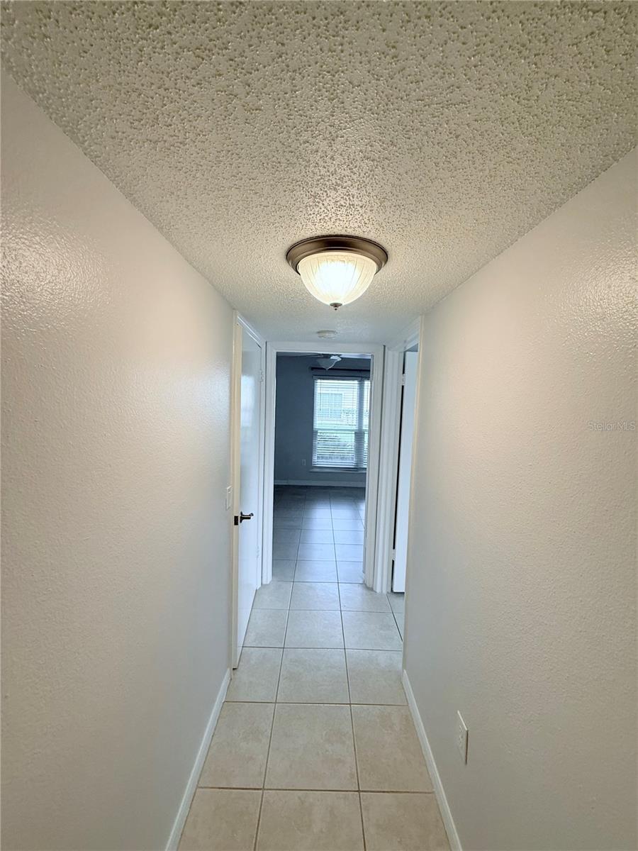 Image 5 of 13 For 9481 Highland Oak Drive 1512