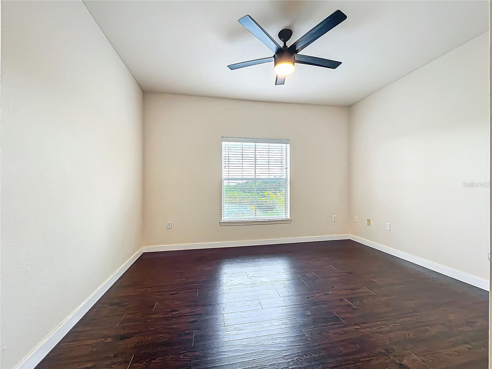 Image 29 of 52 For 6059 Westgate Drive 433