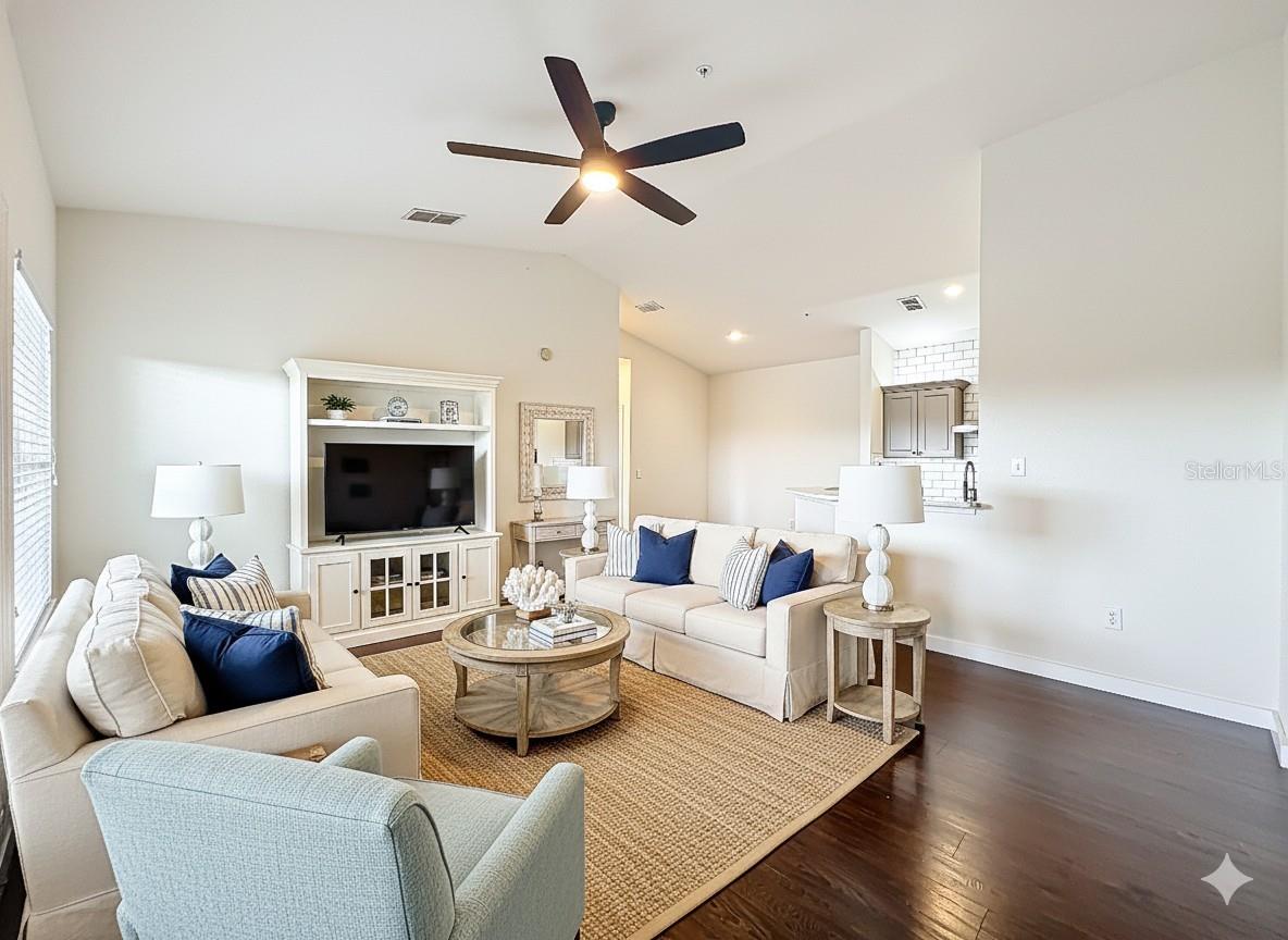 Image 3 of 52 For 6059 Westgate Drive 433