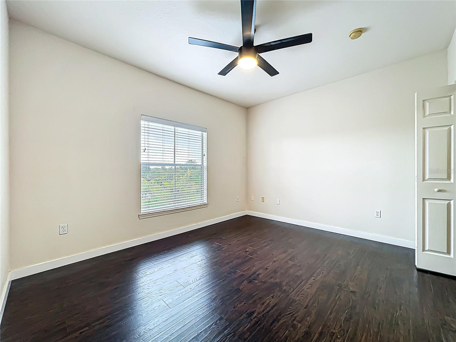 Image 30 of 52 For 6059 Westgate Drive 433