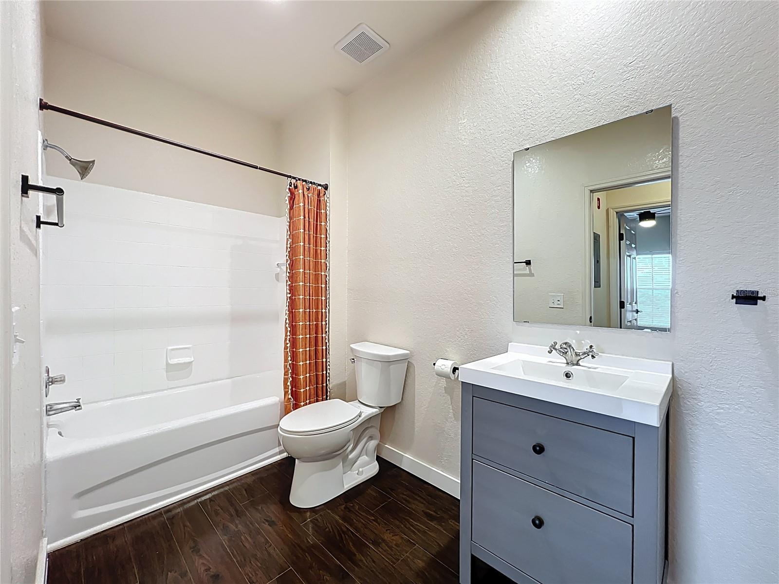 Image 37 of 52 For 6059 Westgate Drive 433