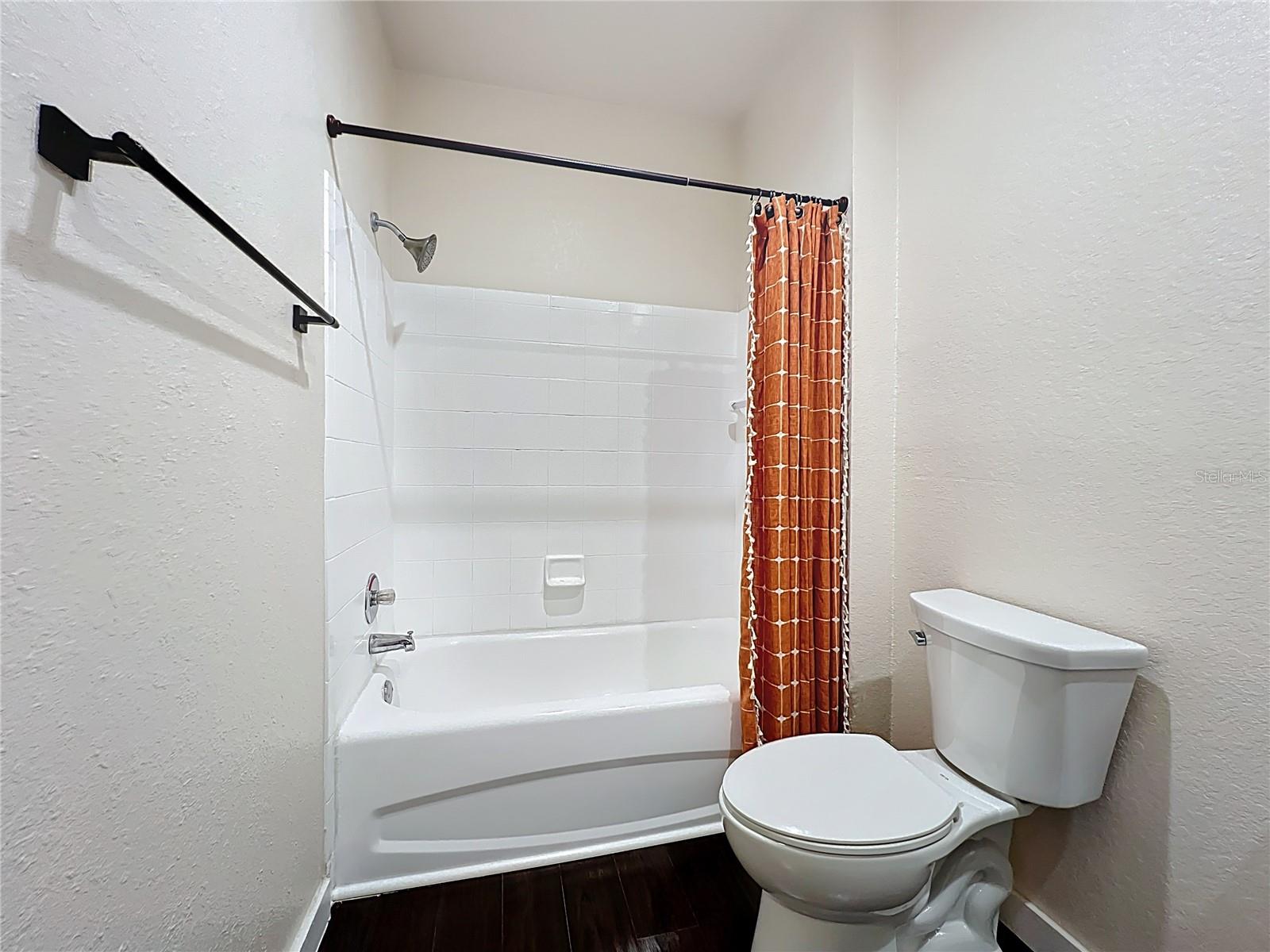 Image 38 of 52 For 6059 Westgate Drive 433