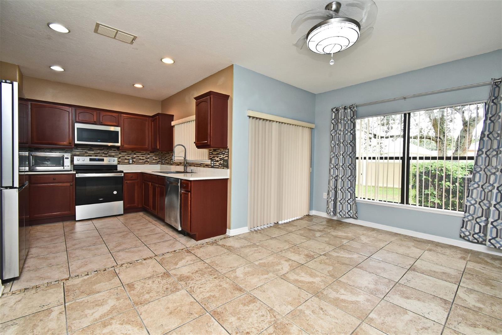 Image 14 of 42 For 2220 Seven Oaks Drive