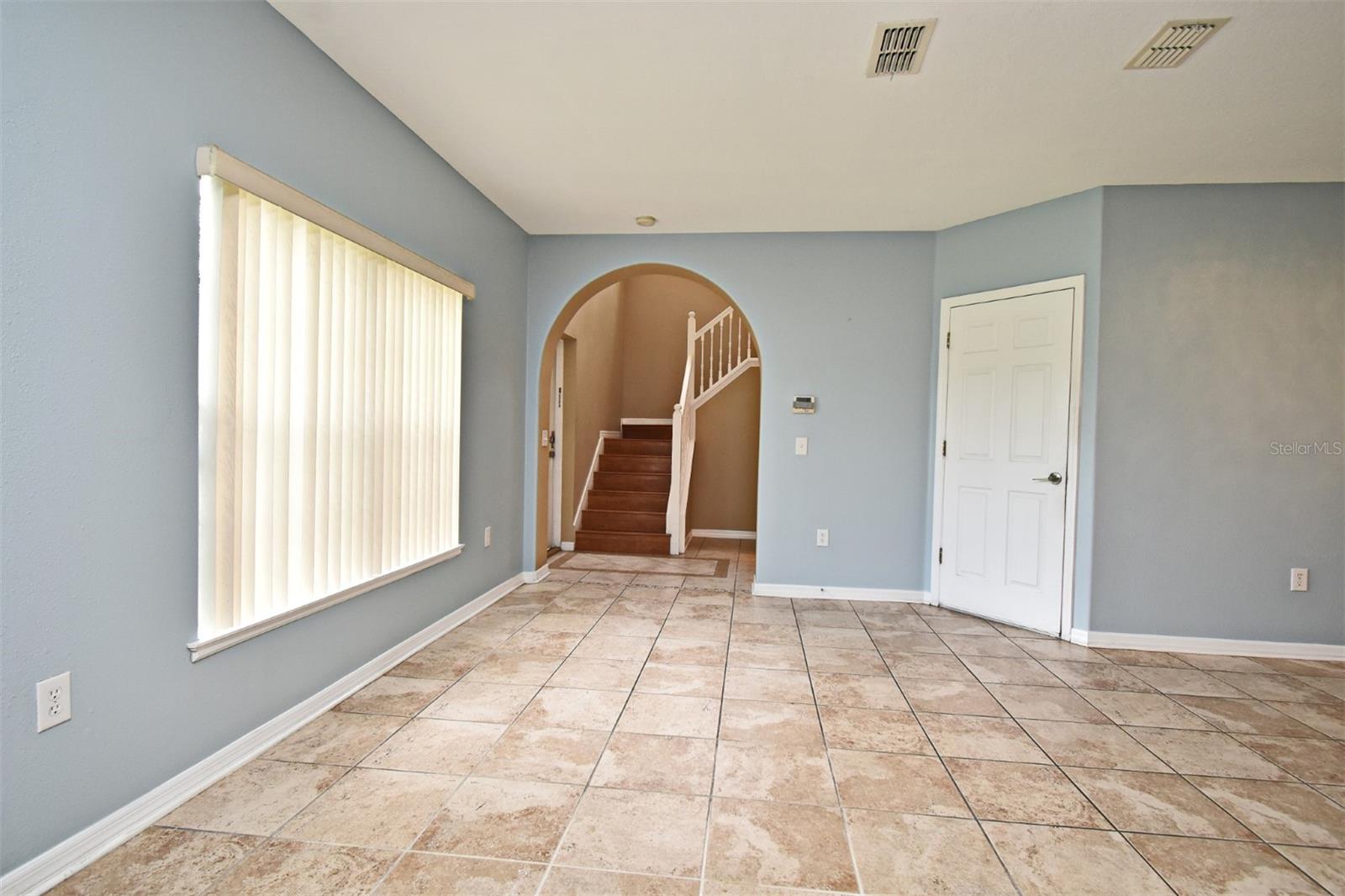 Image 17 of 42 For 2220 Seven Oaks Drive