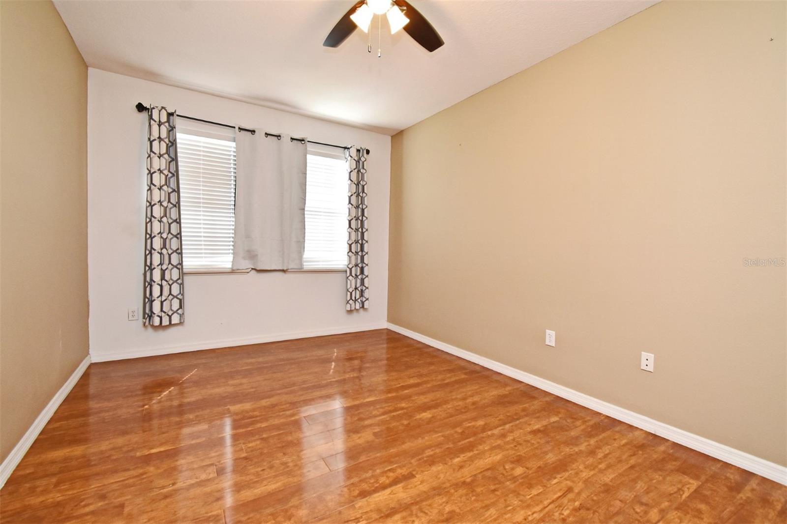 Image 19 of 42 For 2220 Seven Oaks Drive