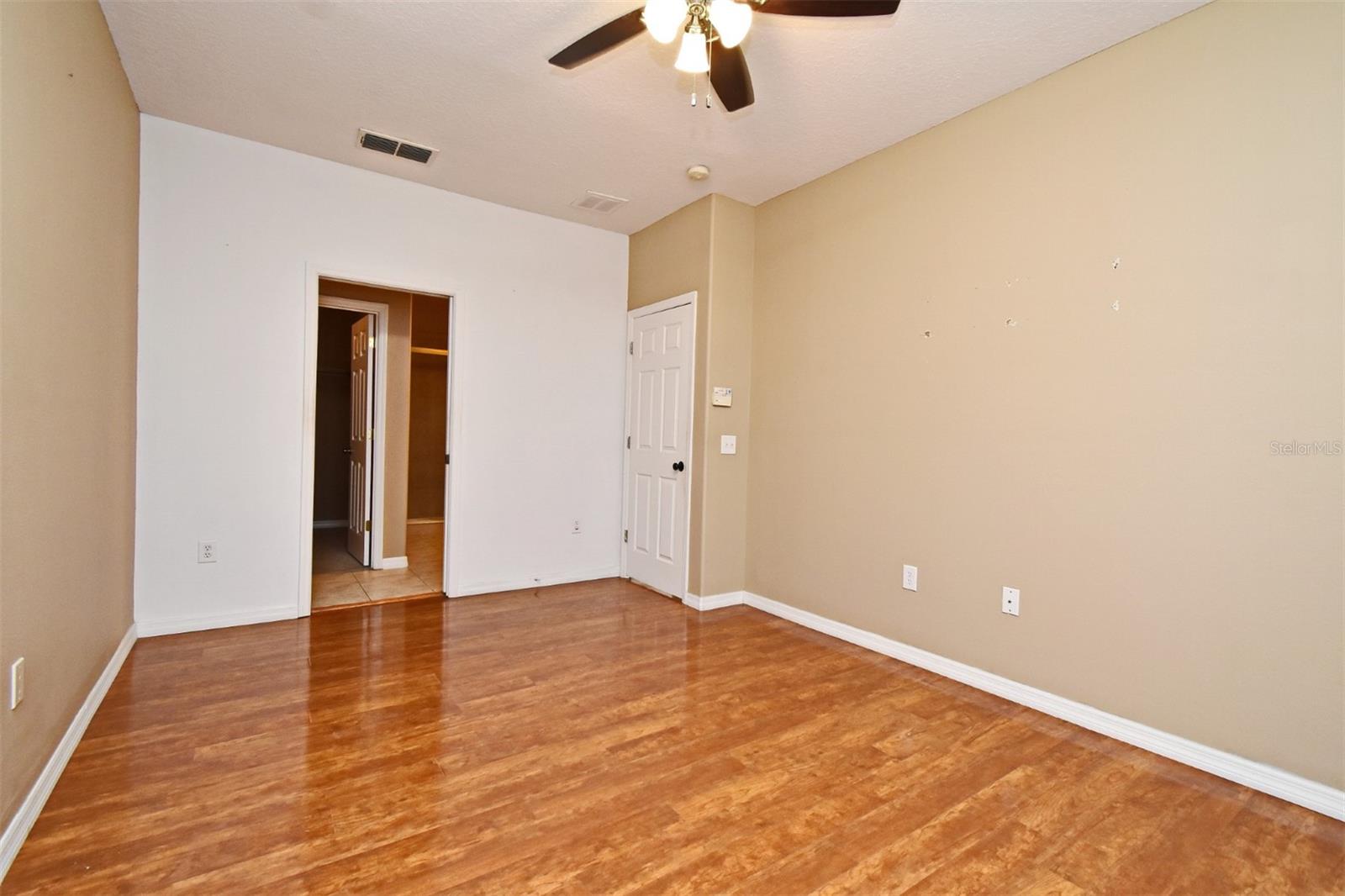 Image 21 of 42 For 2220 Seven Oaks Drive