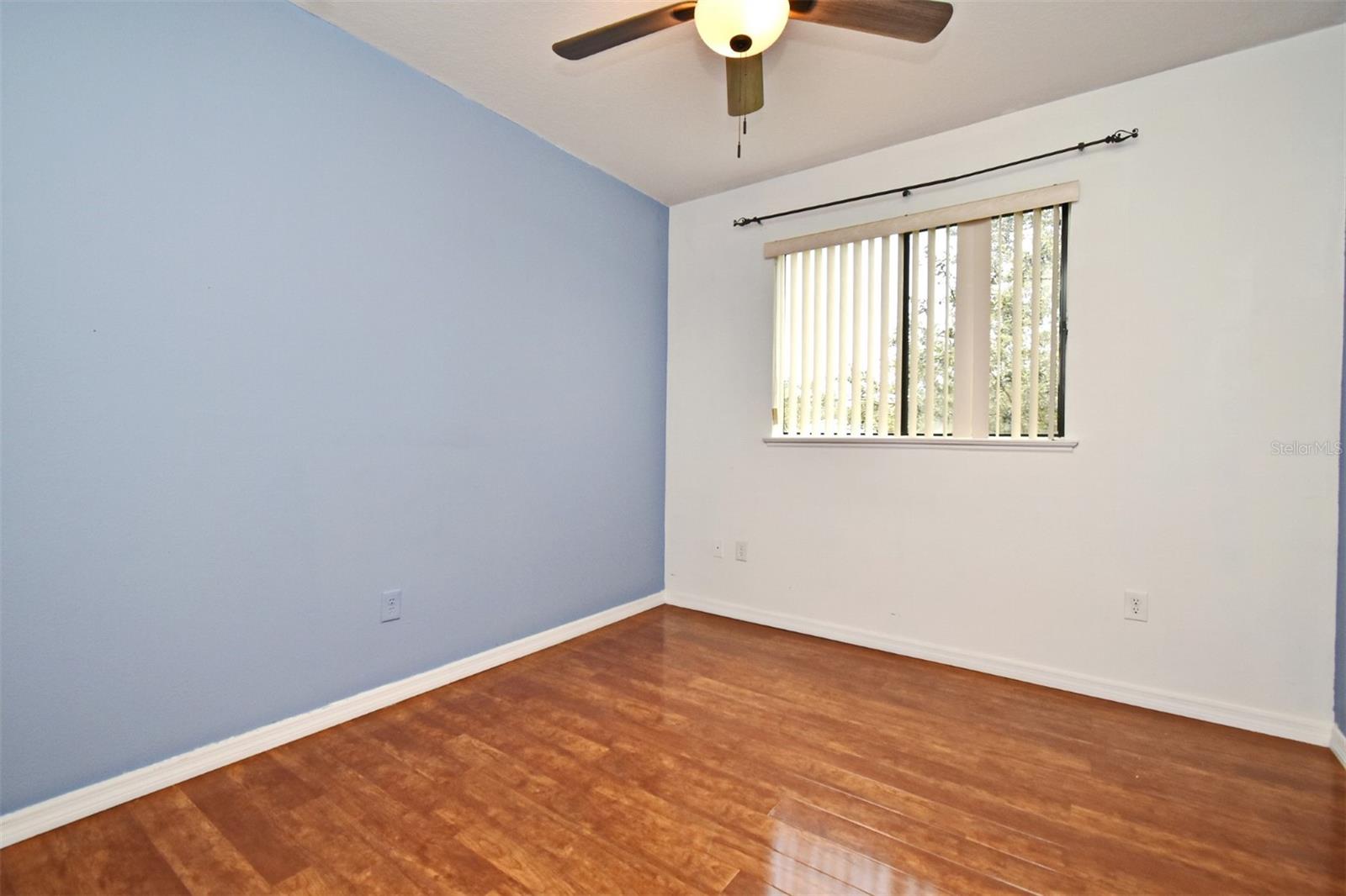 Image 32 of 42 For 2220 Seven Oaks Drive