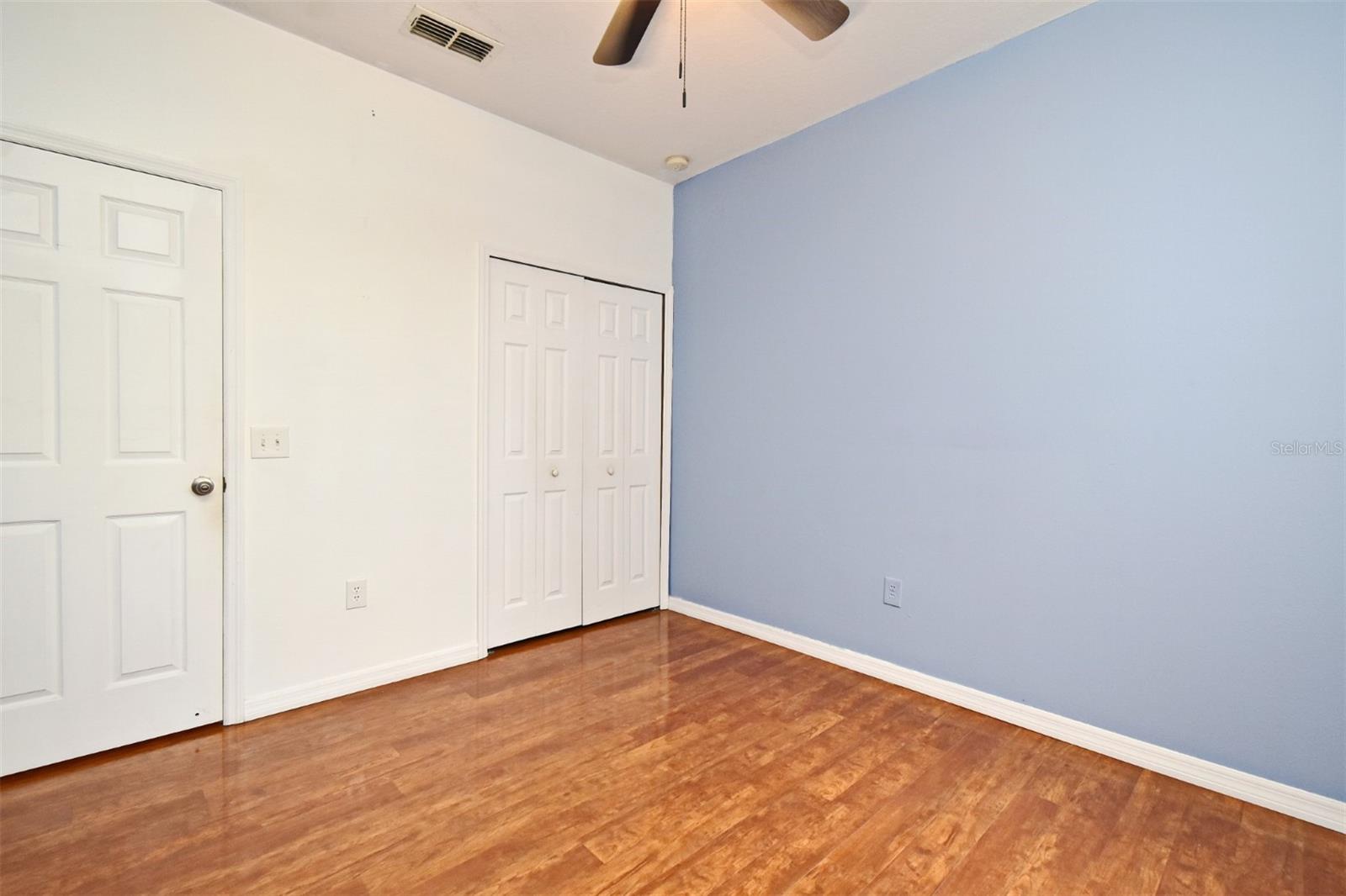 Image 33 of 42 For 2220 Seven Oaks Drive
