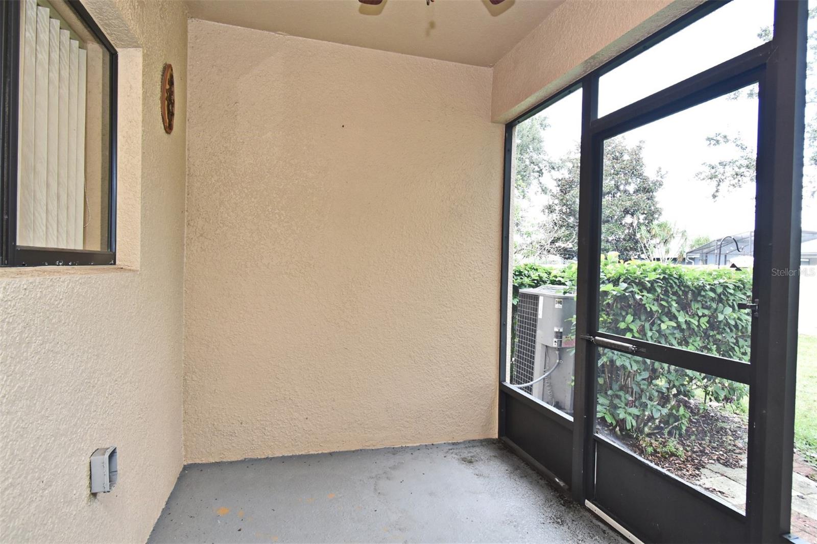Image 36 of 42 For 2220 Seven Oaks Drive