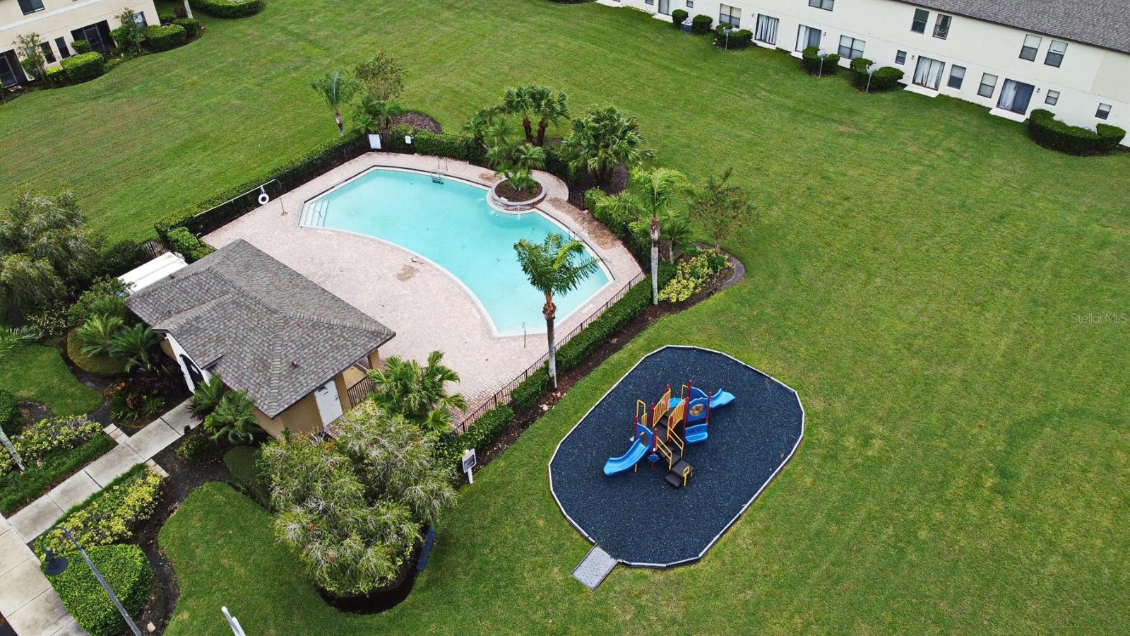 Image 7 of 42 For 2220 Seven Oaks Drive