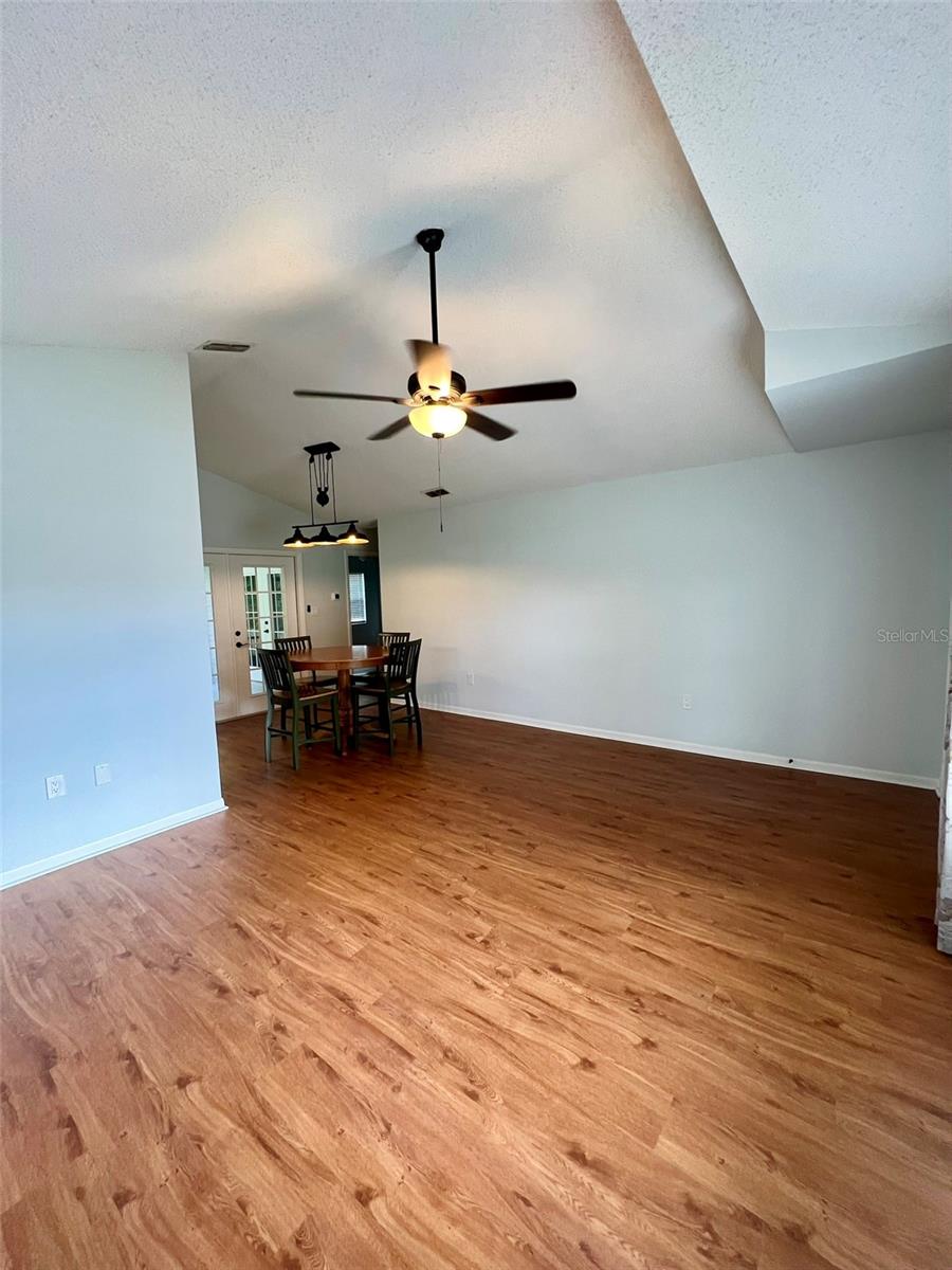 Image 6 of 19 For 768 Crows Bluff