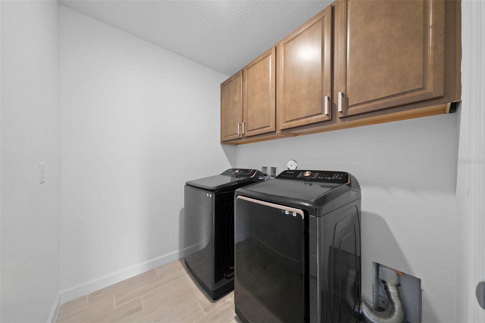 Image 18 of 55 For 715 Veridian Circle Nw