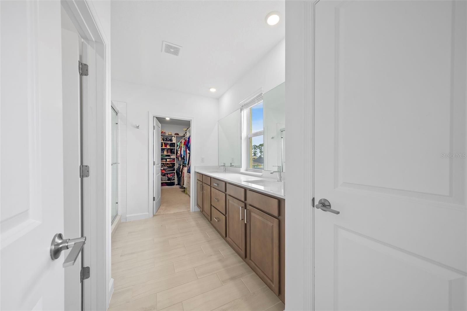 Image 24 of 55 For 715 Veridian Circle Nw