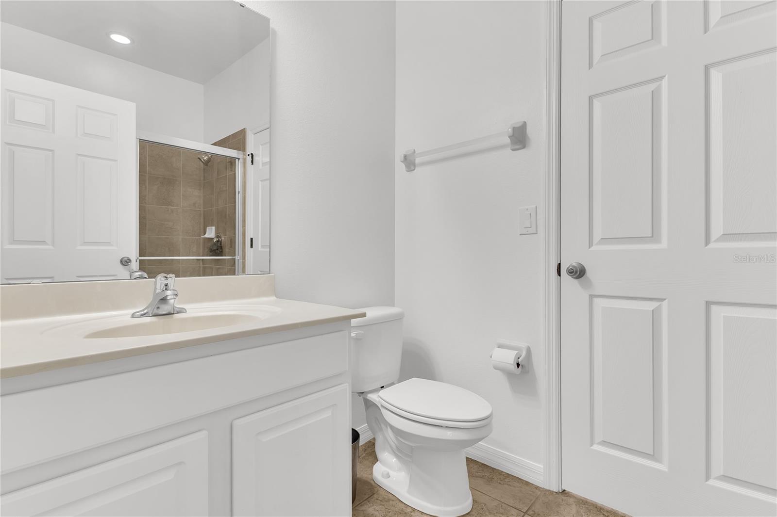 Image 17 of 39 For 920 Las Fuentes Drive