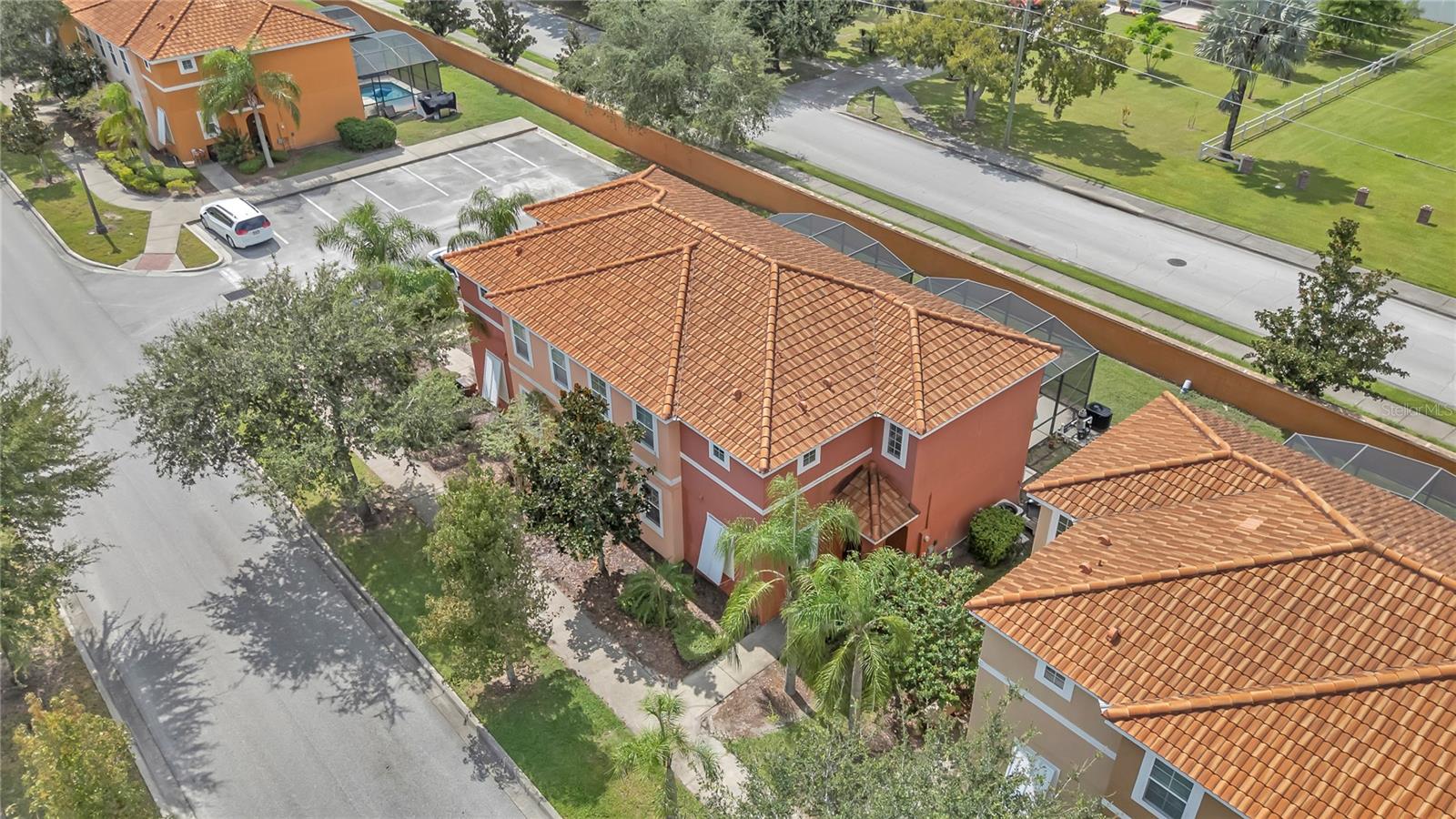 Image 31 of 39 For 920 Las Fuentes Drive