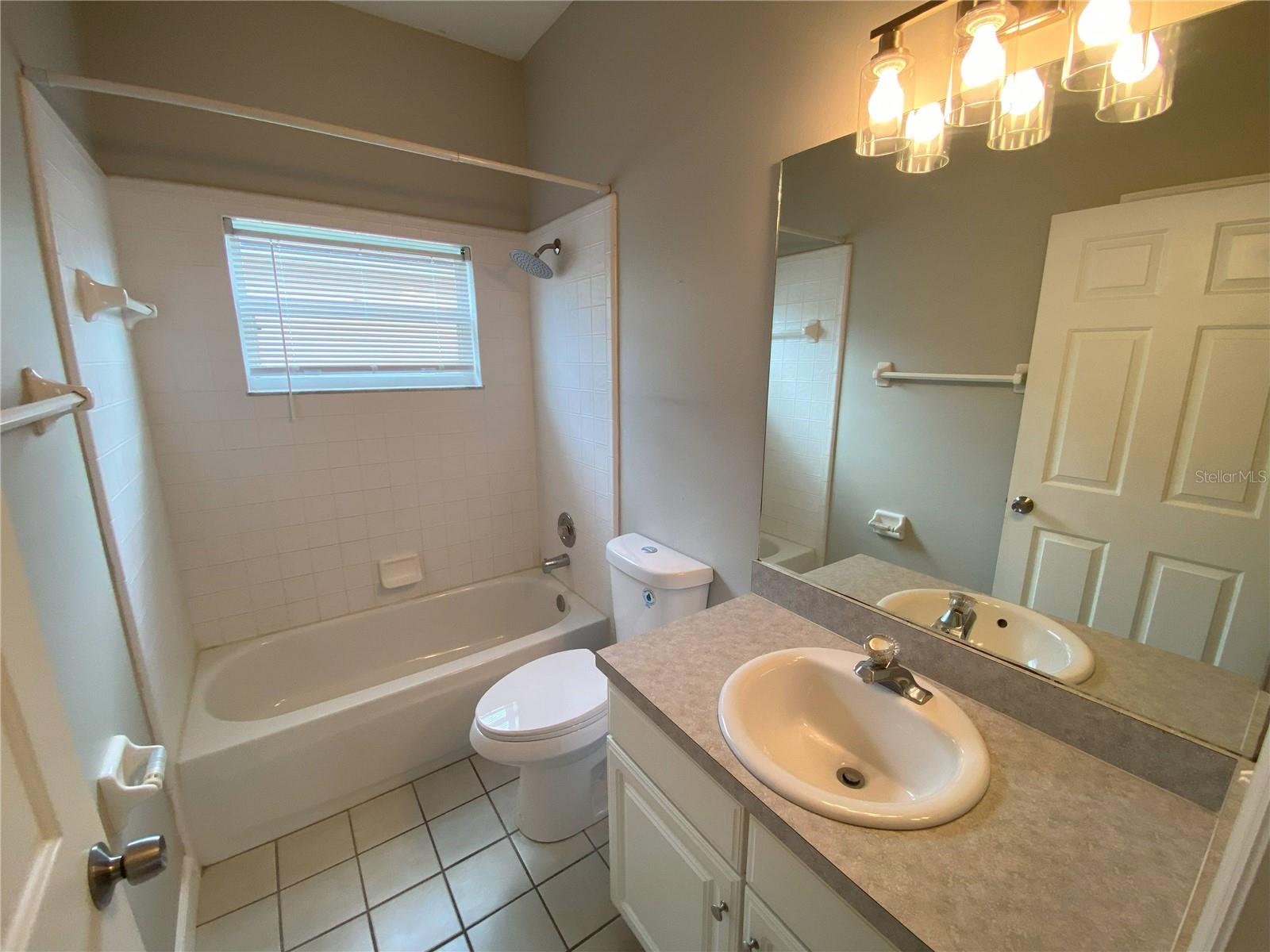 Image 19 of 26 For 2942 Oak Hammock Court