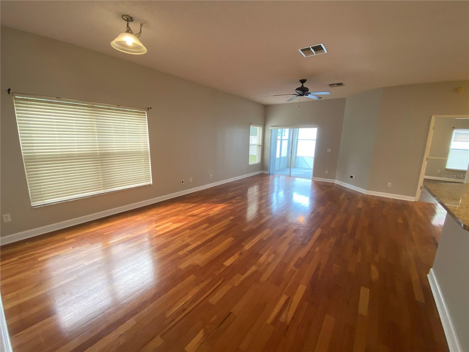 Image 6 of 26 For 2942 Oak Hammock Court