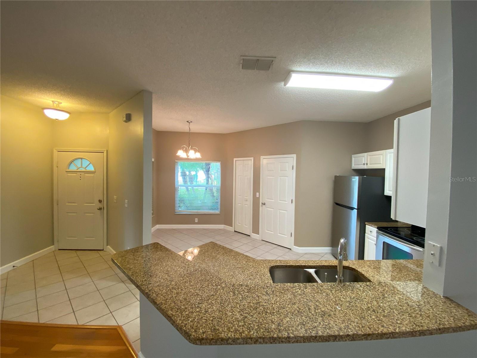 Image 7 of 26 For 2942 Oak Hammock Court