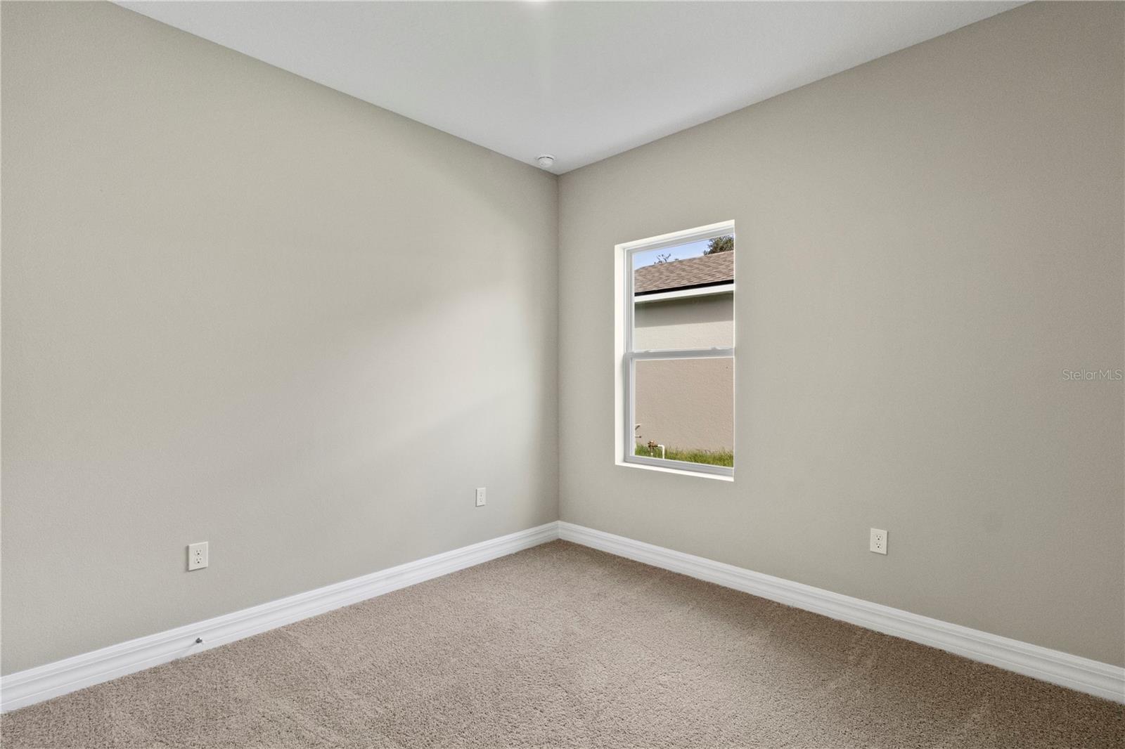 Image 19 of 29 For 941 Belle Oak Drive