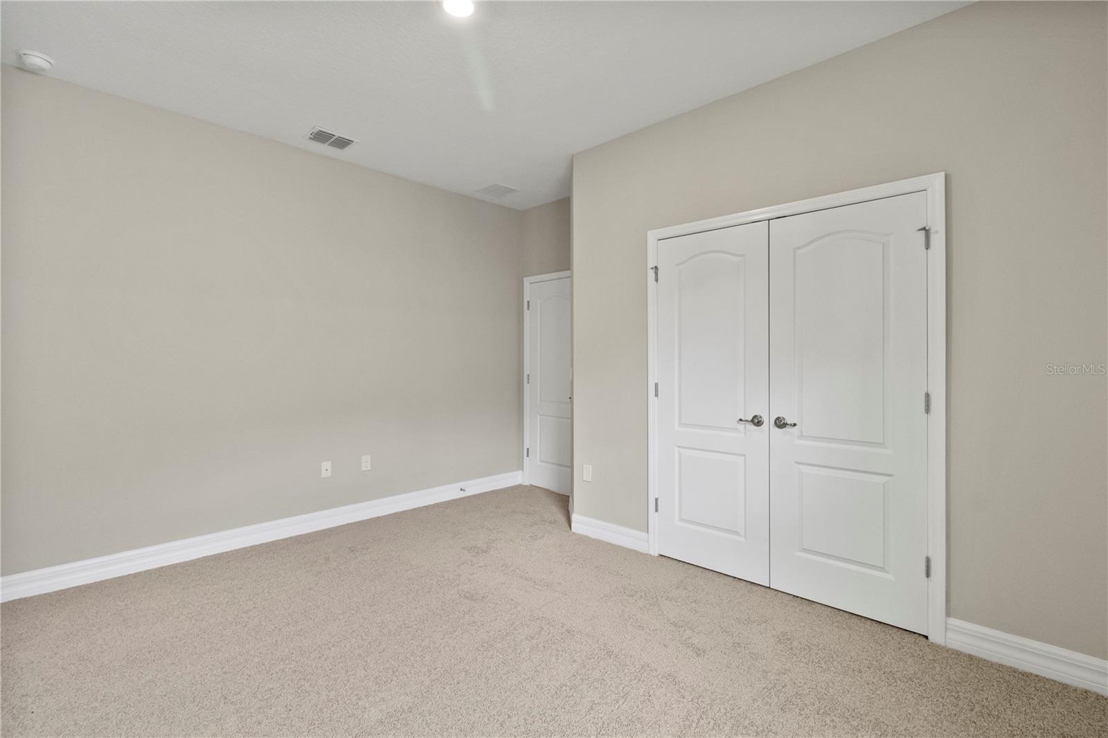 Image 22 of 29 For 941 Belle Oak Drive