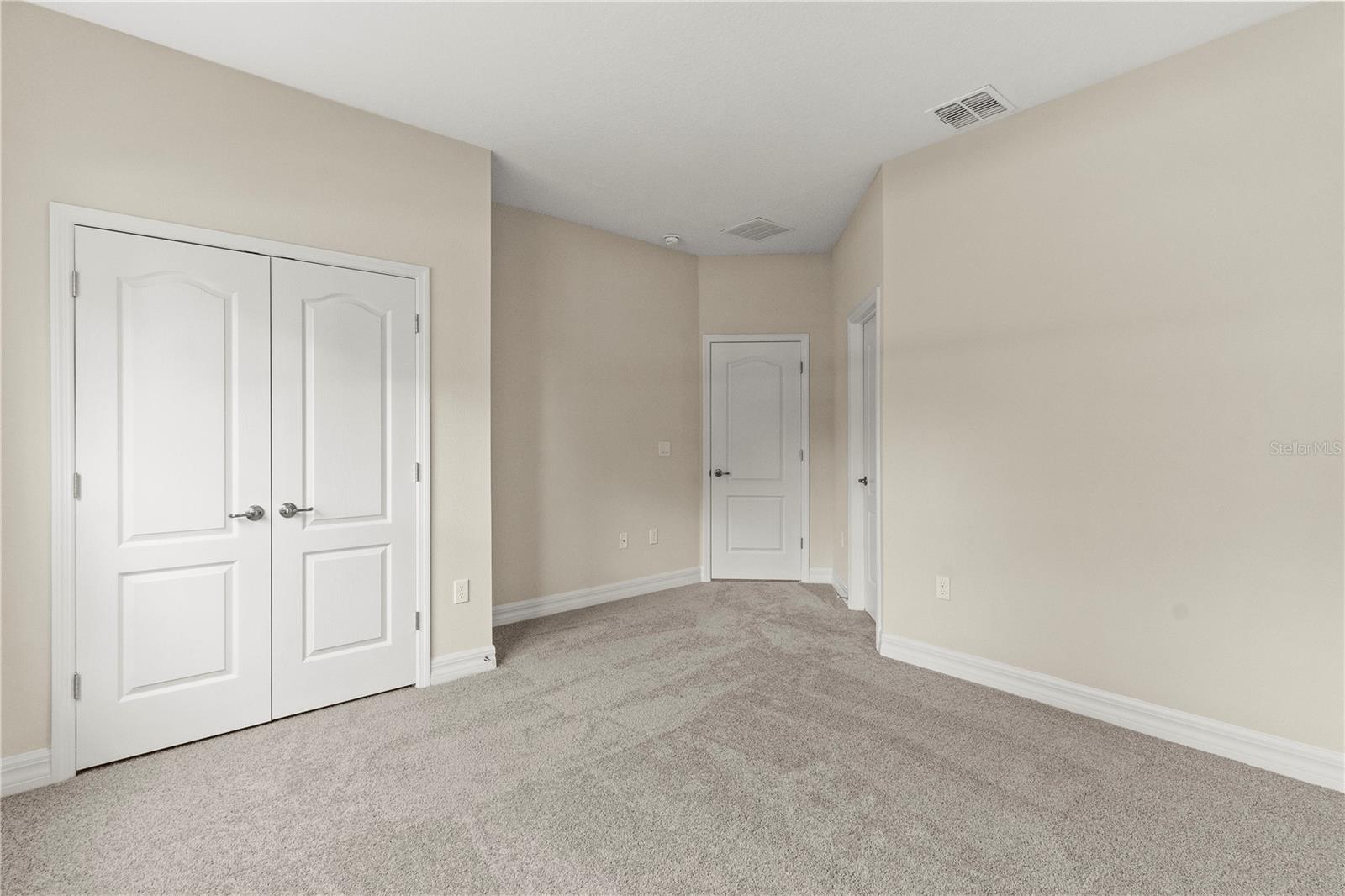 Image 12 of 30 For 947 Belle Oak Drive