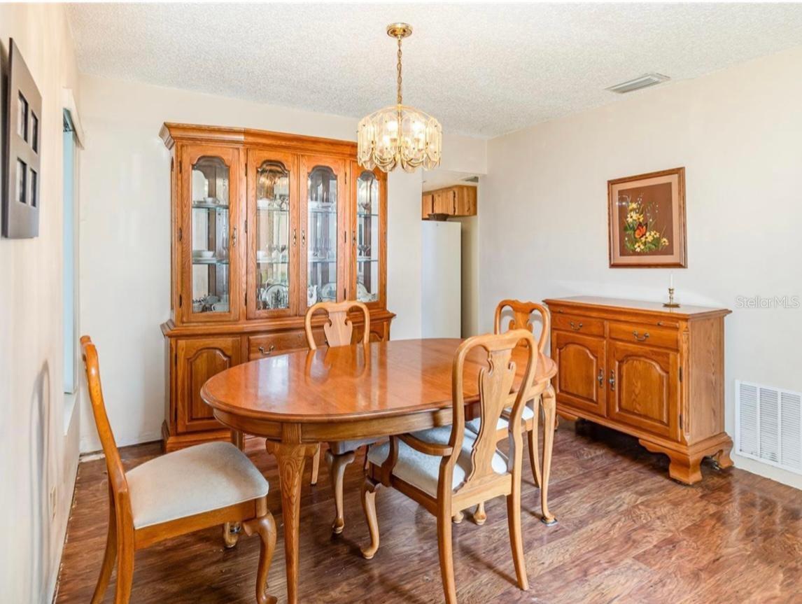 Image 2 of 6 For 5308 Pinebury Court