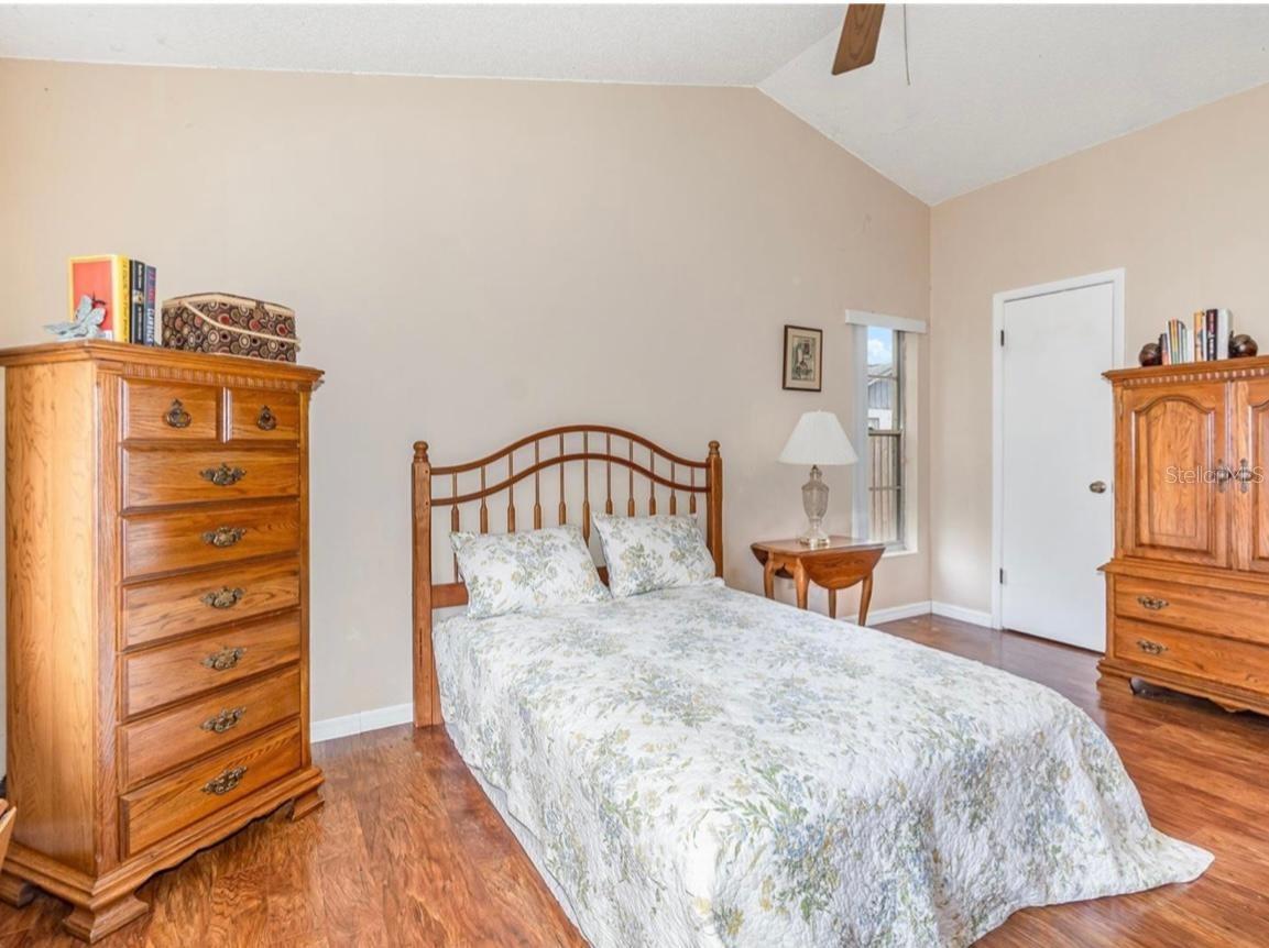 Image 4 of 6 For 5308 Pinebury Court