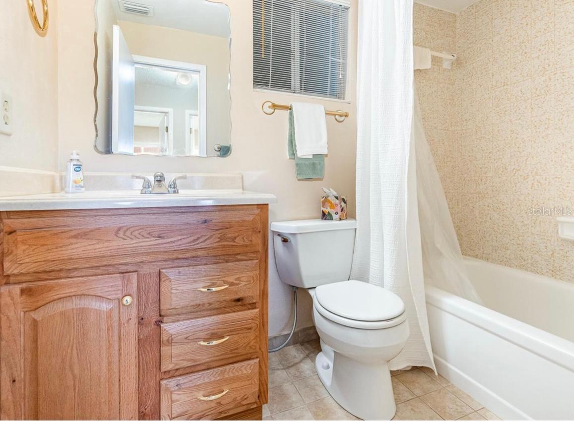 Image 5 of 6 For 5308 Pinebury Court