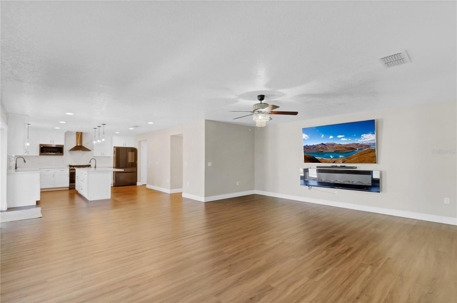 Image 12 of 53 For 1705 Ridgemoor Drive