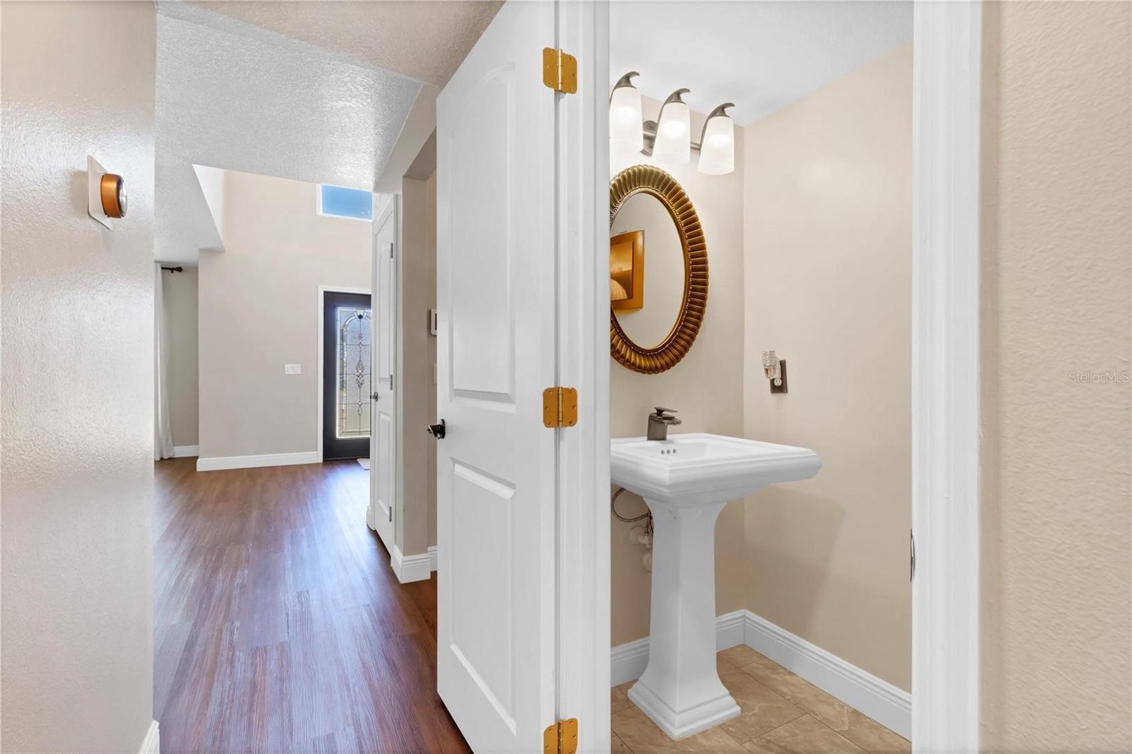 Image 17 of 53 For 1705 Ridgemoor Drive