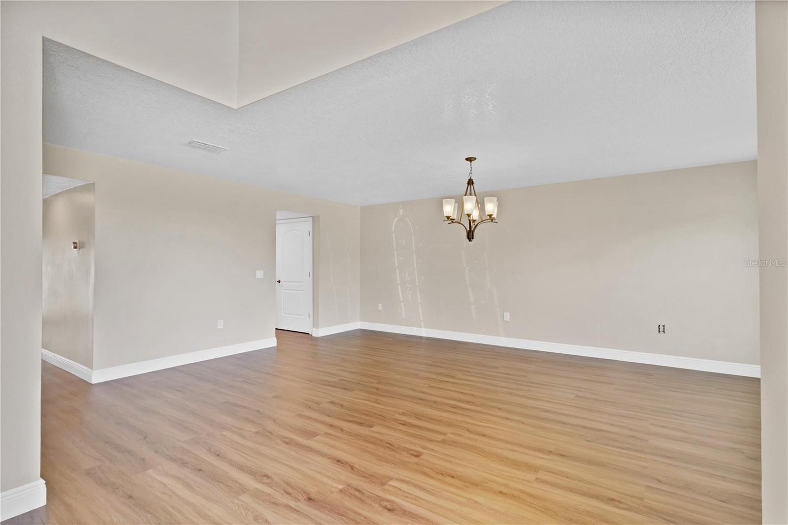 Image 3 of 53 For 1705 Ridgemoor Drive