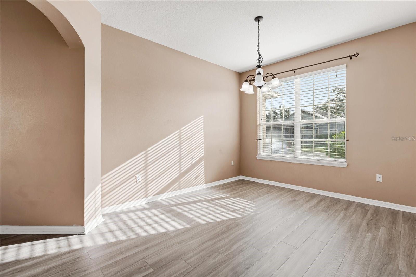 Image 12 of 36 For 3817 Blue Dasher Drive