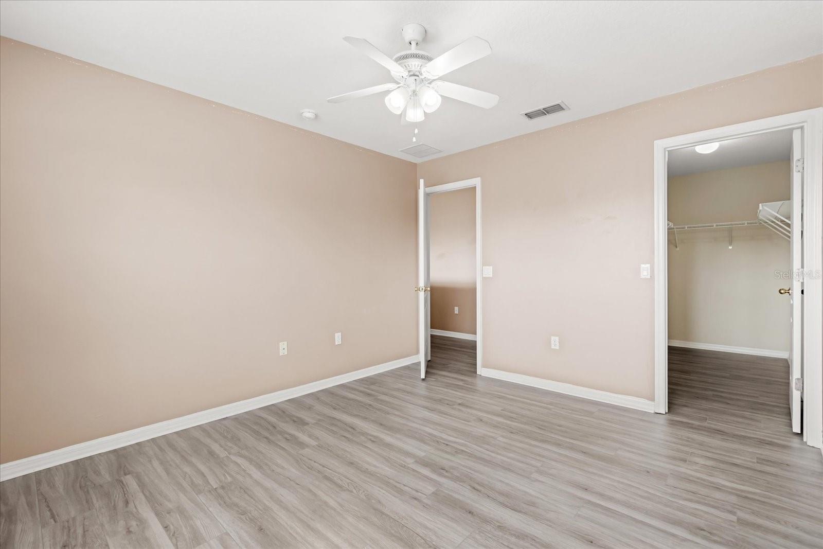 Image 16 of 36 For 3817 Blue Dasher Drive