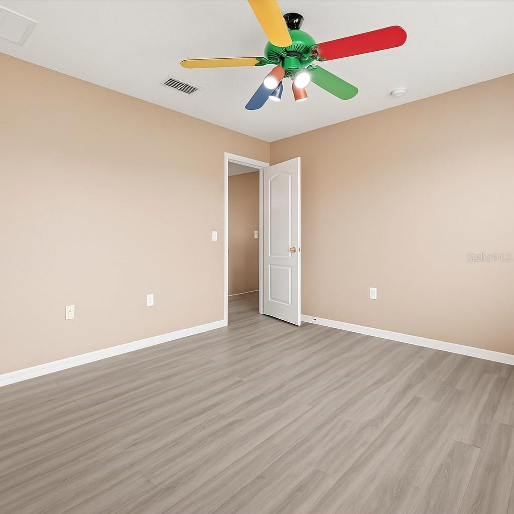 Image 17 of 36 For 3817 Blue Dasher Drive