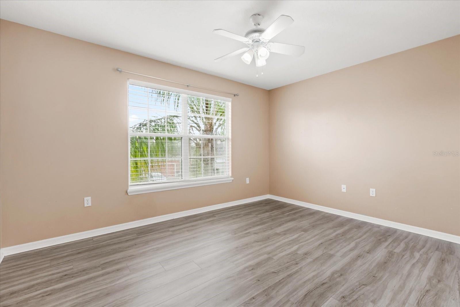 Image 21 of 36 For 3817 Blue Dasher Drive