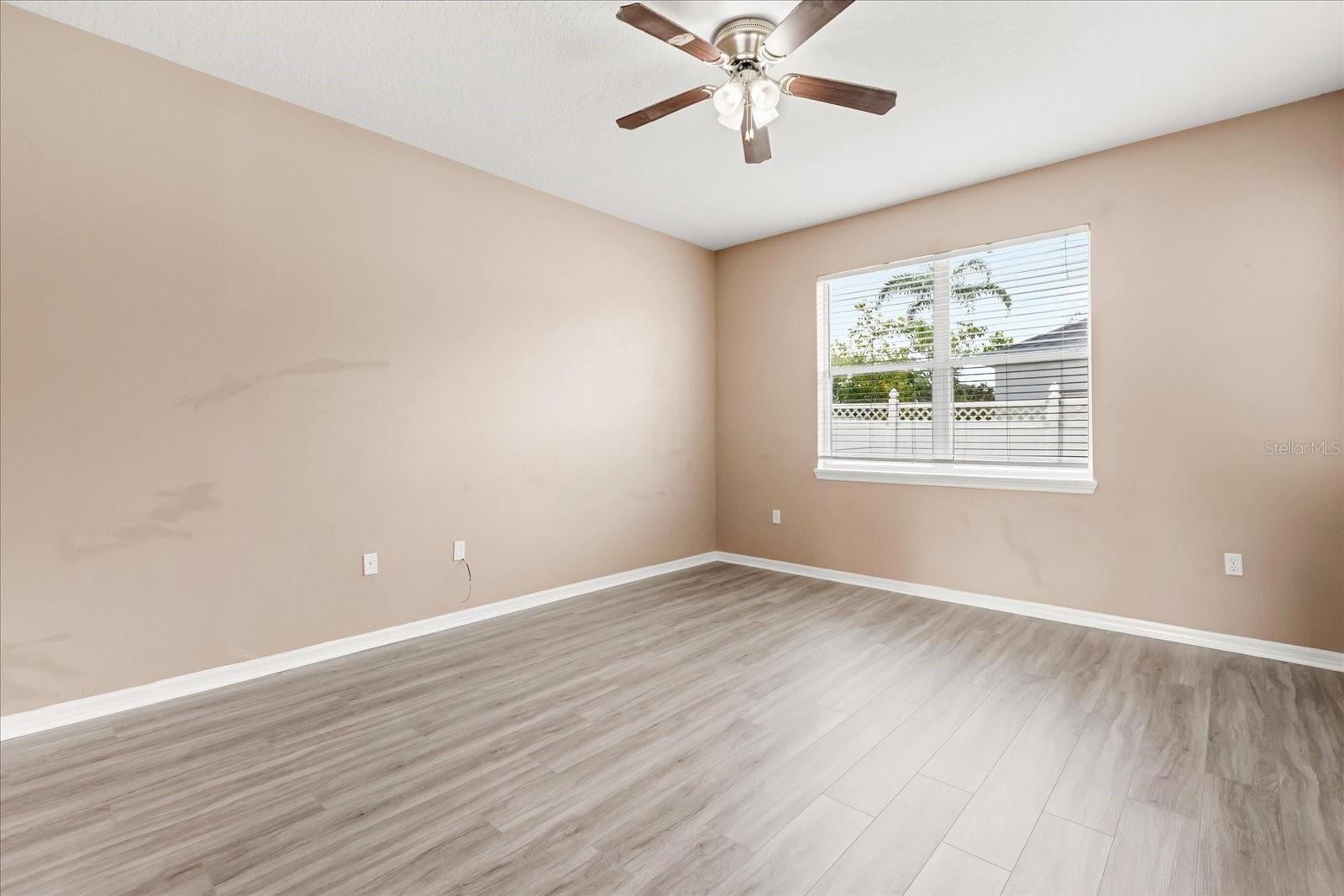 Image 23 of 36 For 3817 Blue Dasher Drive