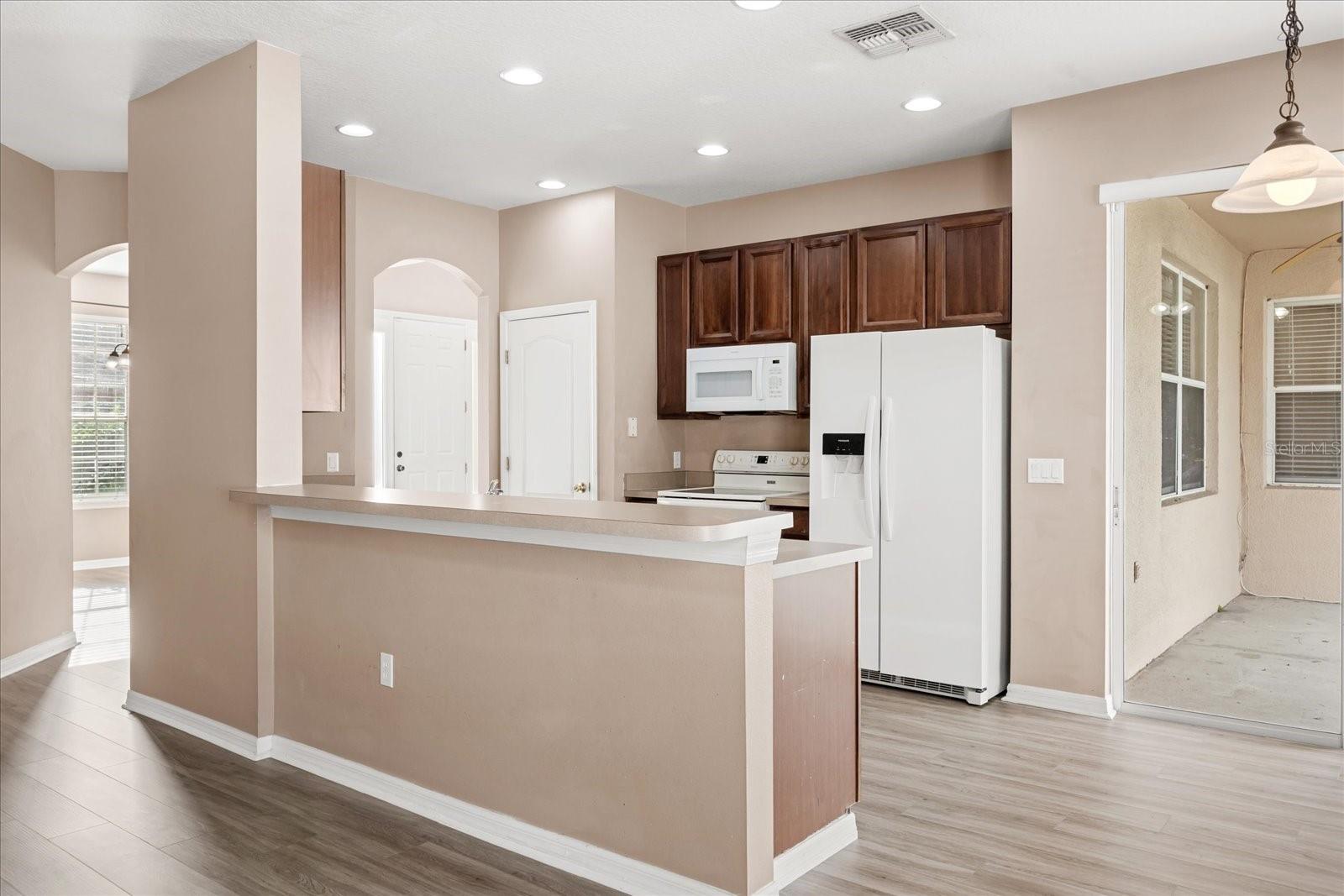 Image 7 of 36 For 3817 Blue Dasher Drive